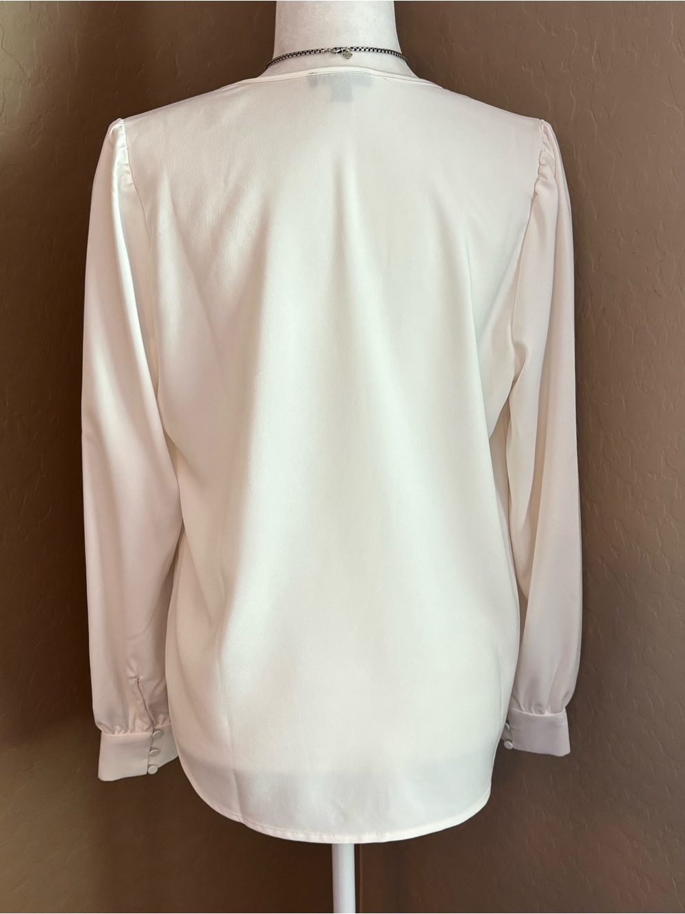 J. CREW ☀️ V-neck Ruffle Blouse - Picture 8 of 12